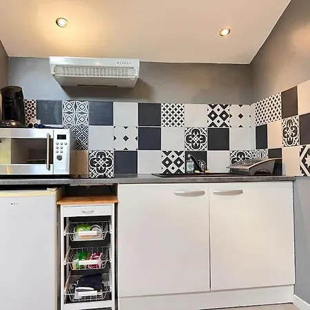 Apartment Le Clos Chassaing N5-wifi-centre Ville-climatisation Perigueux