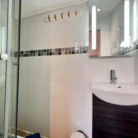 Apartment Le Clos Chassaing N5-wifi-centre Ville-climatisation Perigueux